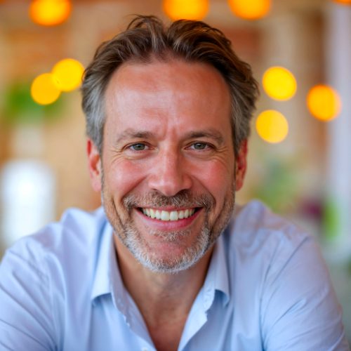 Beeld van een mensgerichte kijk op coaching, waarin ruimte, rust en echte aandacht centraal staan.